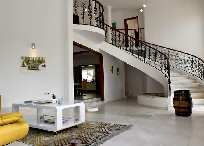 Mansion Almond - Sea, Sun And A Charming Refuge! *